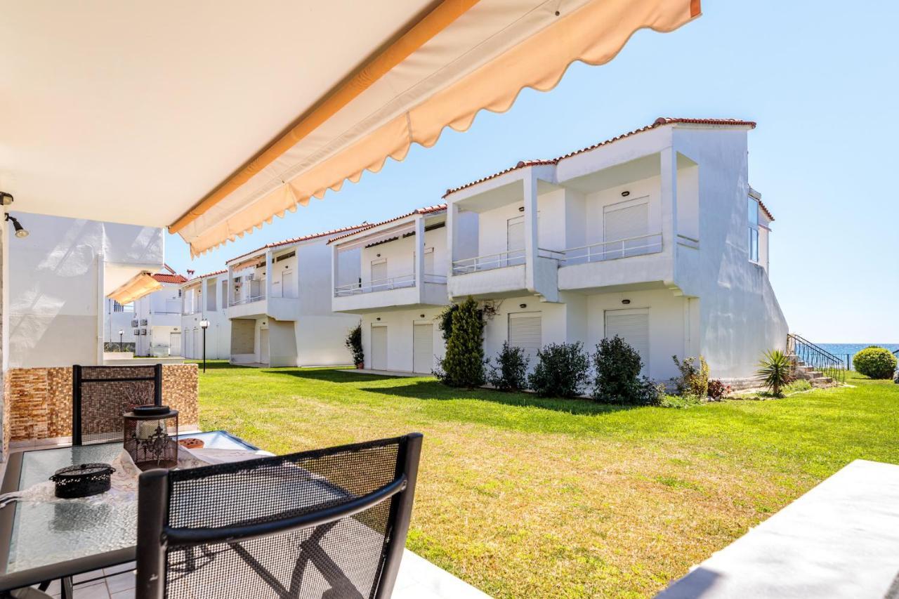 Apartment Next To The Sea Paralía Dionysíou Eksteriør bilde